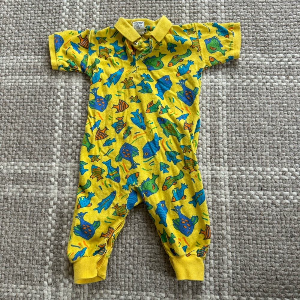 Vintage Gap fish short sleeve romper onesie